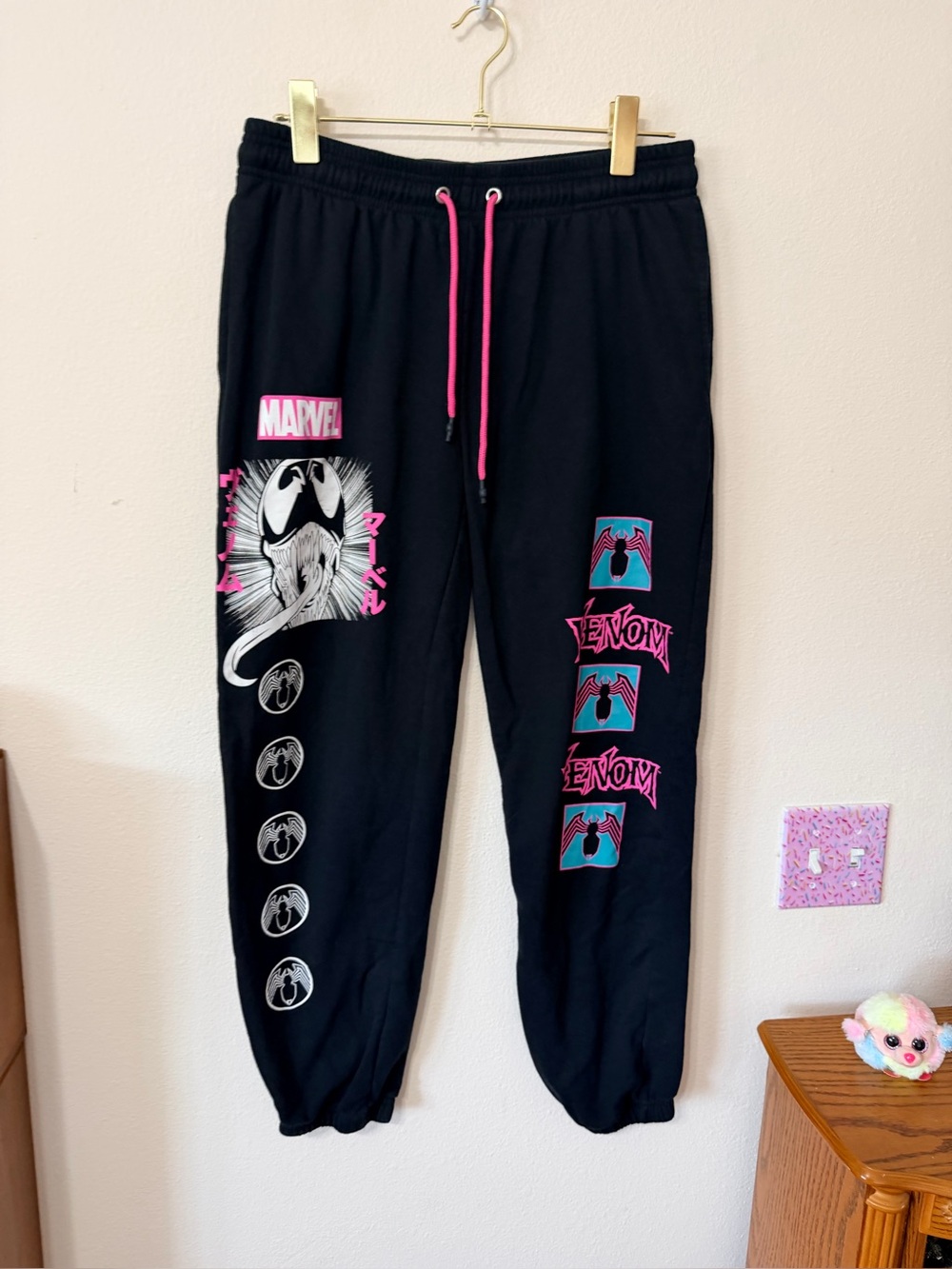 Marvel Venom sweatpants size Large